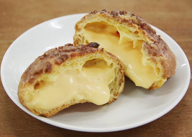 Cookie choux cream puff (158 yen, tax included)
