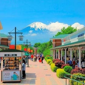 Gotemba Premium Outlets® & Konohanoyu Hot Springs Private One-Day Tour
▶Details & bookings
(Image: Klook)