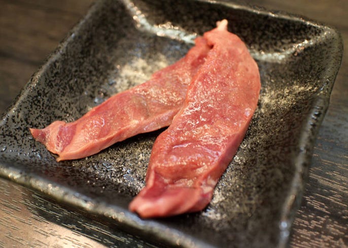 ひとり焼肉 美そ乃 で一人焼肉を満喫 一切れ30円からで大満足 Live Japan 日本の旅行 観光 体験ガイド