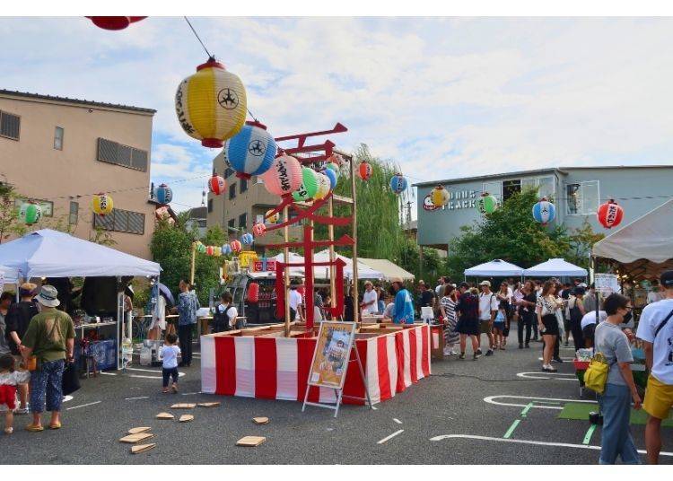 The "Shimokitazawa Bon Odori" held in early August. / Photo courtesy of "Ms. Mentaiko's Life and Travel Diary" Facebook & Instagram Page