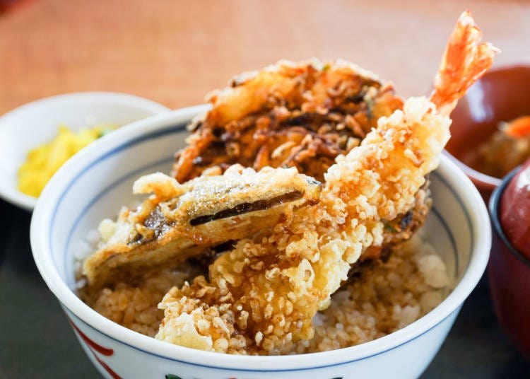 丼ものに人気集中。日本食の代表格、天ぷらもお手軽に