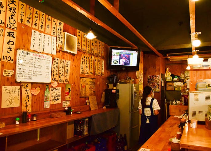 酒好きイギリス人がセンベロの街 東京都北区赤羽 へ 昼間からハシゴ酒で日本の呑み文化を語りつくす Live Japan 日本の旅行 観光 体験ガイド