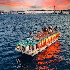 Tokyo Bay Yakatabune Dinner Cruise｜Tasty Sukiyaki & Traditional Show
Details & Bookings ▶
(Image: Klook)