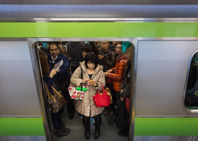 電車再擠也是最高品質靜悄悄？在日本搭電車時你必須注意的12件事
