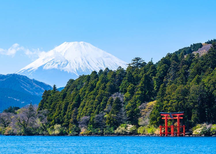 箱根・芦ノ湖（画像素材:PIXTA）