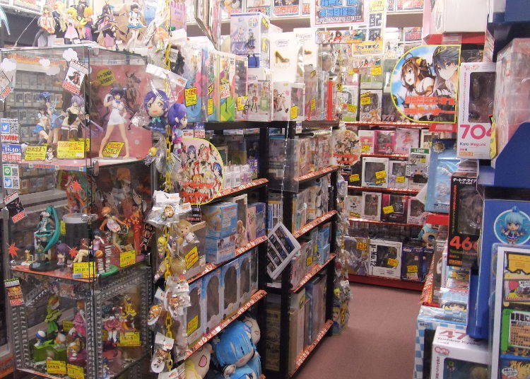 Otachu Akihabara: Strike a Japanese Manga Memorabilia Bargain!