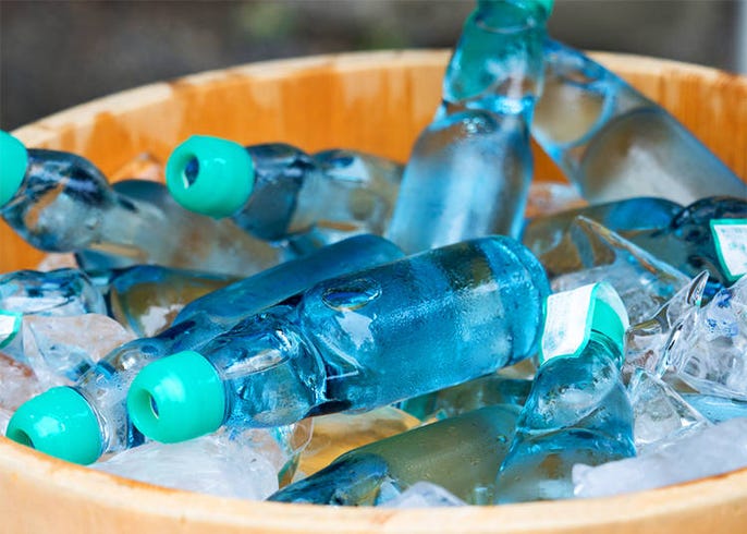 What Do Japanese Buy At The Supermarket Top 10 Quirky Japanese Drinks Live Japan Travel Guide #japanese drinks #sparkling wine #earl grey #tea #unusual flavors #contains alcohol. quirky japanese drinks