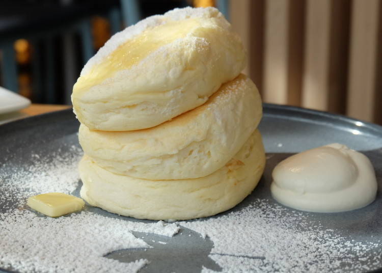 Micasadeco & Café: a Pancake Tower with Ricotta!