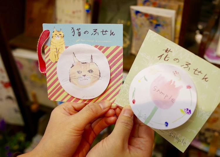 Adorable paper notes, 300 yen each