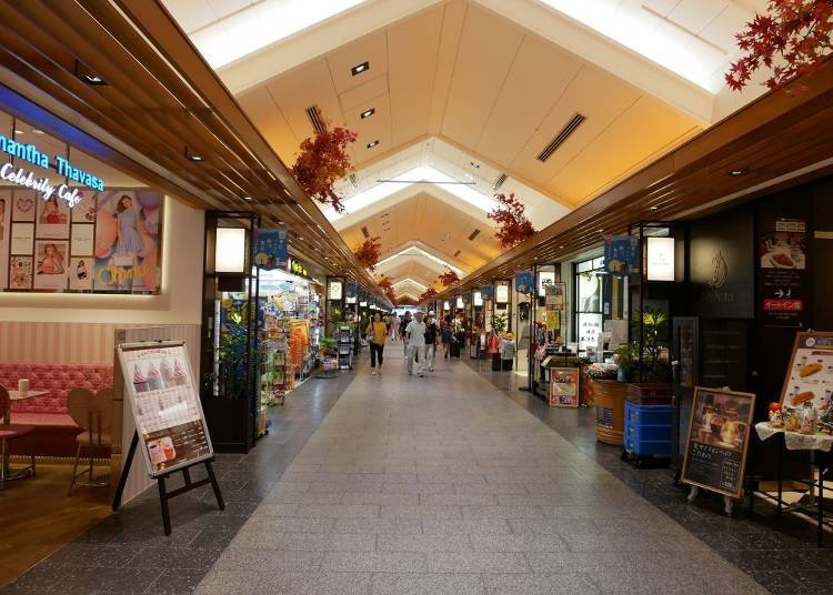 1st Floor: The Solamachi Shopping Street, Station Street, Miscellaneous Goods, Cafés – a Colorful Variety!