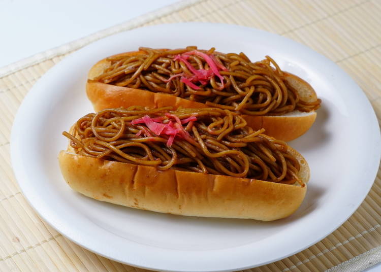 好き嫌いが分かれる惣菜パン。組み合わせの妙と感じるか、妙な組み合わせと感じるか