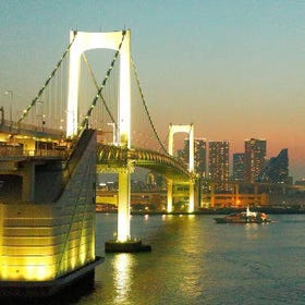 東京灣交響樂號夕陽晚餐遊船之旅
▶點擊預約
圖片提供：kkday