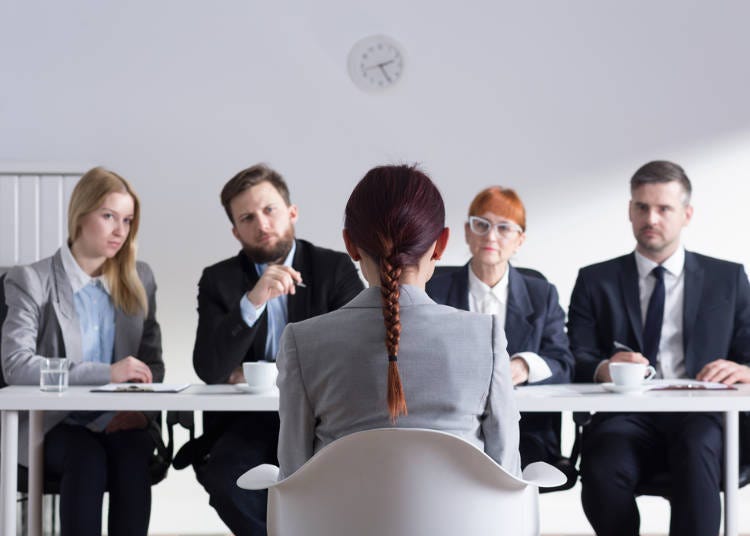 9) Why are There So Many People Sitting in Front of Me? Multiple Interviewers Play Different Characters