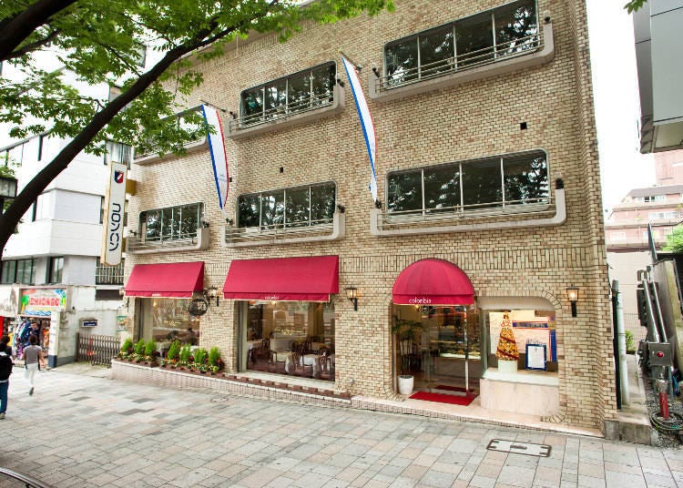 日本初の本格派フランス菓子の店！コロンバン 原宿本店サロン
