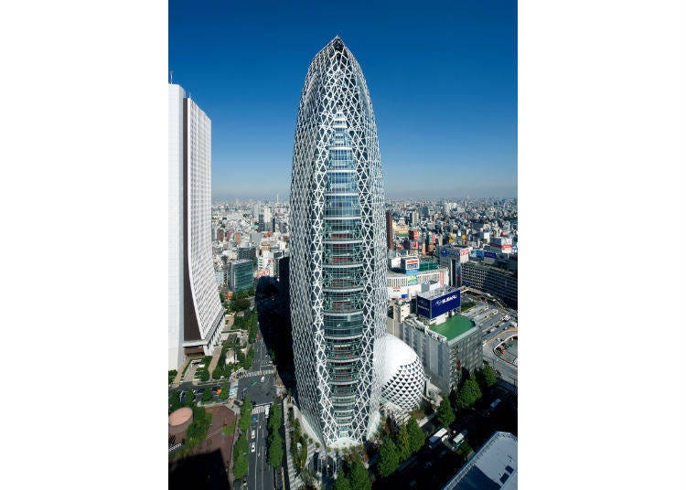 9. Mode Gakuen Cocoon Tower – Shinjuku’s Weirdest Landmark?