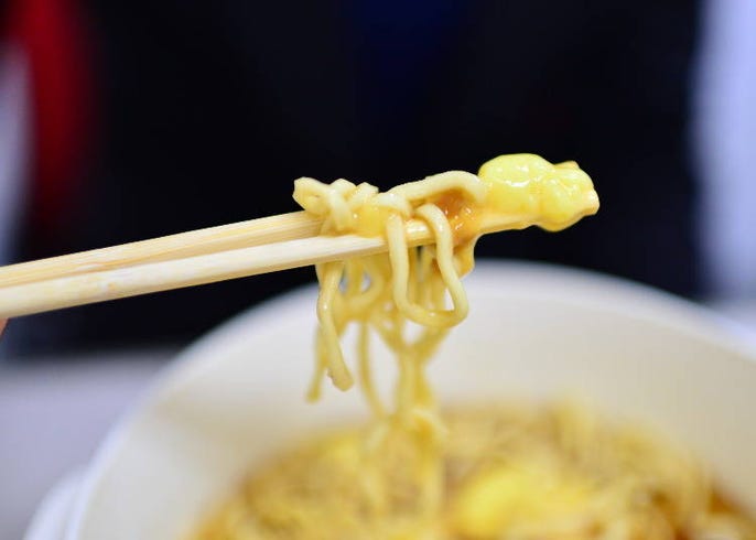 斬新 台湾で流行った プリンラーメン を日本の定番ラーメンの味で試してみたら Live Japan 日本の旅行 観光 体験ガイド