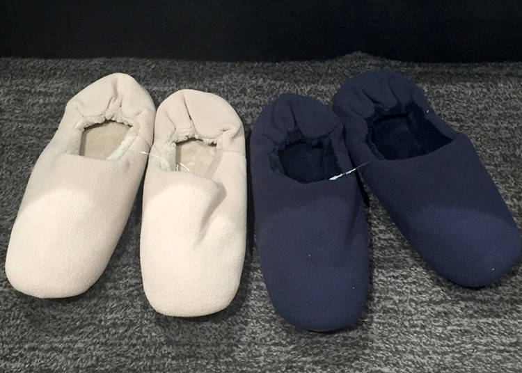 ▲Soft Fleece Slippers／再生ポリエステルのフリースやわらかルームシューズ  1,290yen