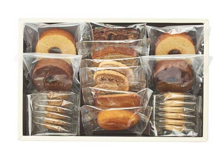 「焼菓子ギフト　マクラミンBOX」9種22個入　3240円（税込）