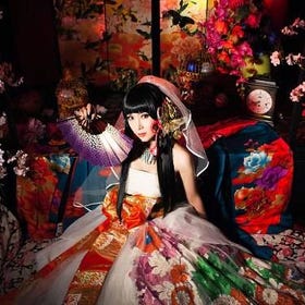 Fancy Kimono Dress up and Photoshoot in Tokyo