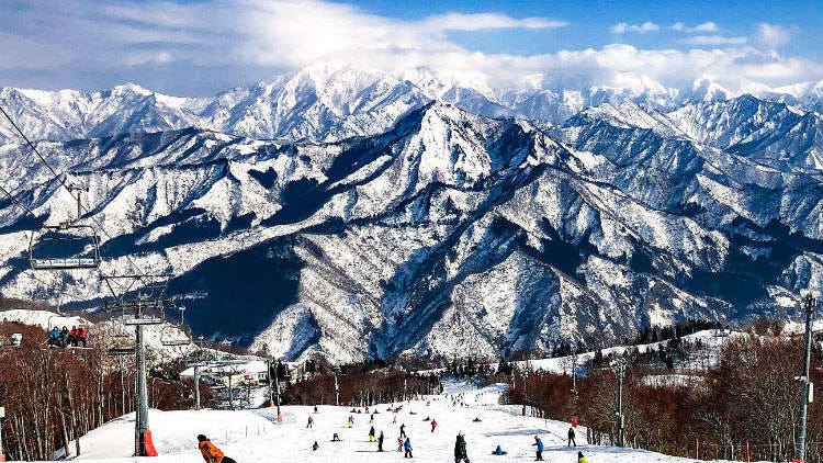 Skiing & Snowboarding in Japan: Best Ski Resorts in Japan & When to Go