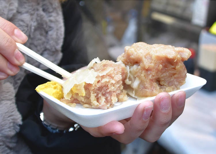 Try the juicy shumai with different condiments.
