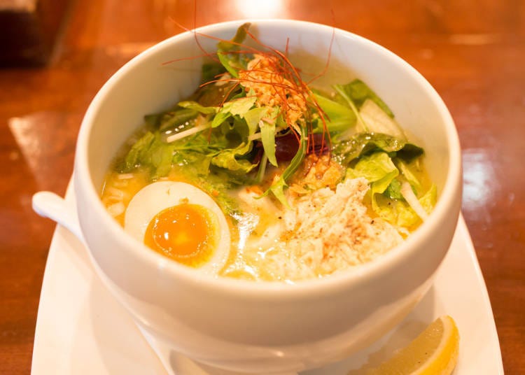 ▲ Chicken paitan soba for 880 yen