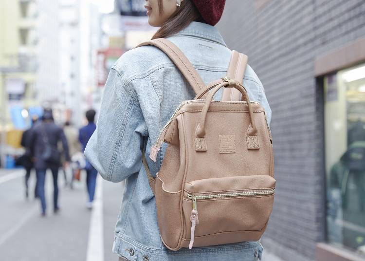 ▲ the synthetic leather kuchigane rucksack for 4,500, denim jacket (the staff’s own)