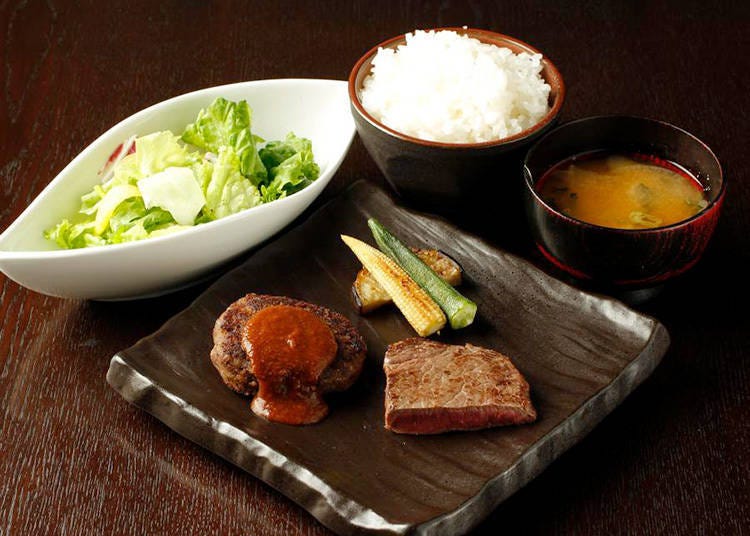 Tender Beef Steak & Special Selected Wagyu Beef Hamburger Steak MIX Set: 1,000 yen (tax included)