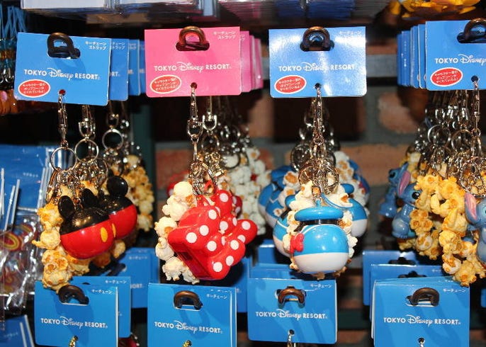 Asking the Merchandise Staff: 33 Must-Have Souvenirs from Tokyo Disneyland!