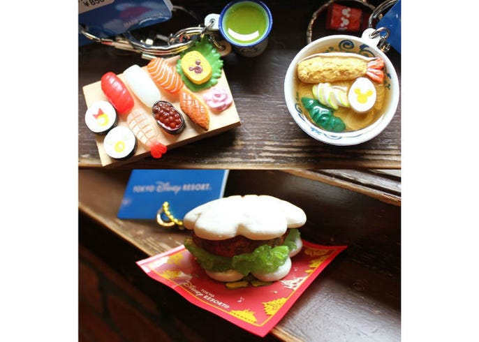 Asking The Merchandise Staff 33 Must Have Souvenirs From Tokyo Disneyland Live Japan Travel Guide