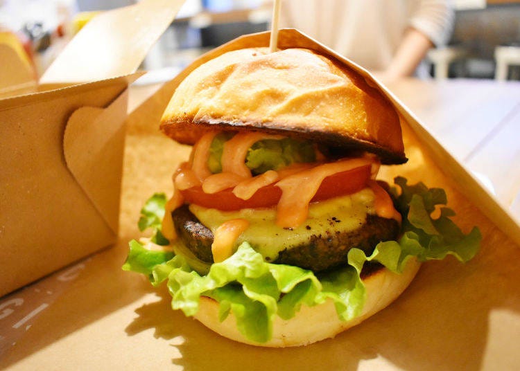 Ripple Cheese Burger (1,350 yen)