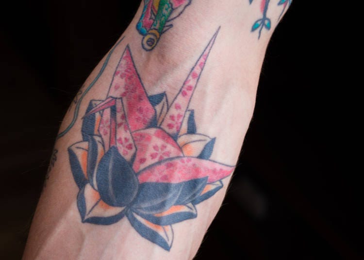 7. What does a cherry blossom tattoo mean?