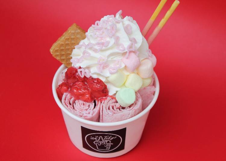 The menu offers 13 ice cream creations, all for 700 yen. This one is “strawberry rich.”