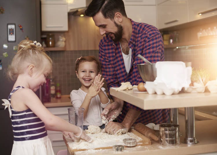 4: In France, it is the norm for men to do chores