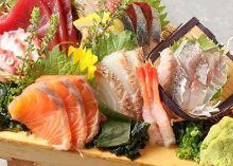 6. Nihon Sengyo Kokakurui Dokokai: Fresh Seafood Omakase Breakfast in Shinjuku!