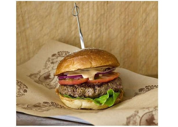顛覆你對漢堡的想像！到自由之丘嚐嚐紐約發跡的健康漢堡店「Bareburger」吧！