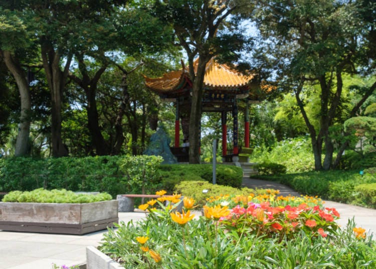 ▲쿤밍 광장(春澤園)에 있는 ‘데이헤키테이’는 여름에도 시원해서 한숨 돌리기에 좋다.