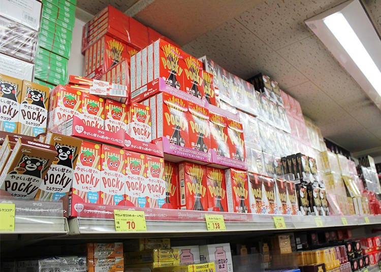 The second floor of Niki no Kashi: Pocky, as far as the eye can see...
