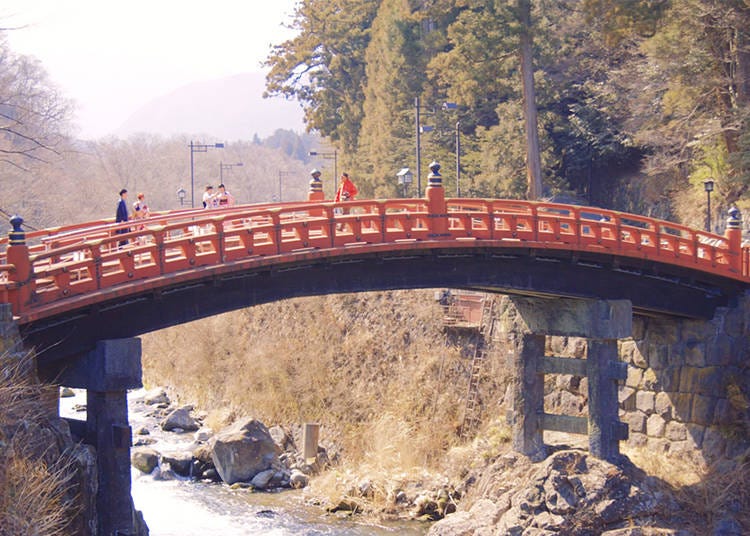 Tourist’s Must-See Recommendations 
3) Shinkyō Bridge