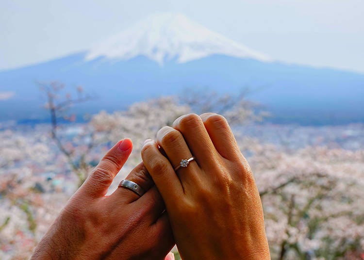 7. You Can Have a Wedding at Mount Fuji?!