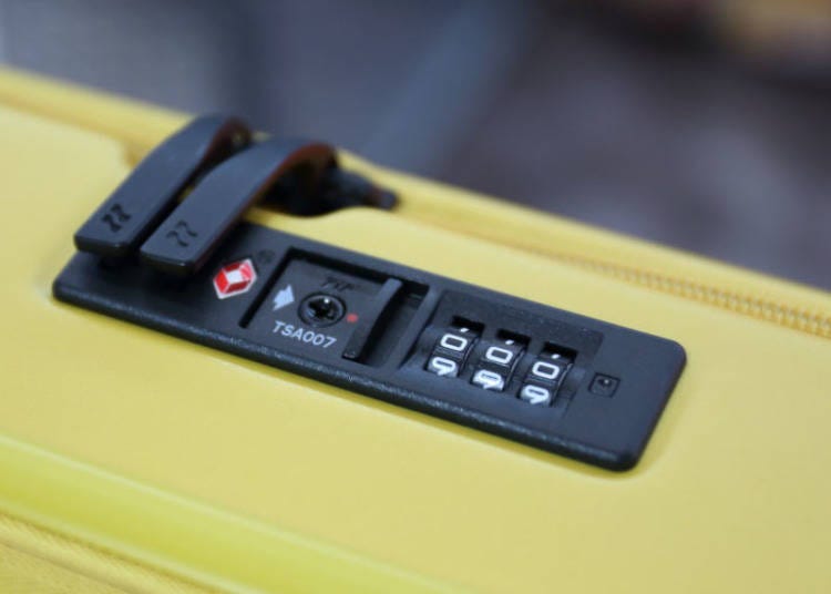The suitcase is opened and closed via zipper, while the dial-type TSA lock makes sure that no one but you opens it.