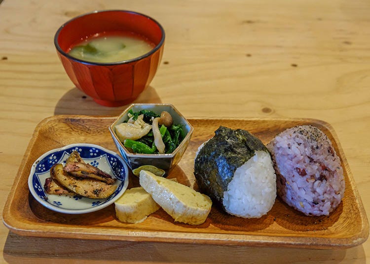 握壽司套餐(おにぎりセット) 680日元(含稅)