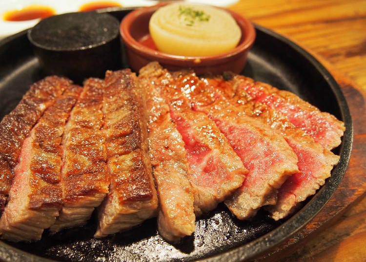 Kuroge wagyu steak, “akami” 1/2 pound (250g) for 2,500 yen