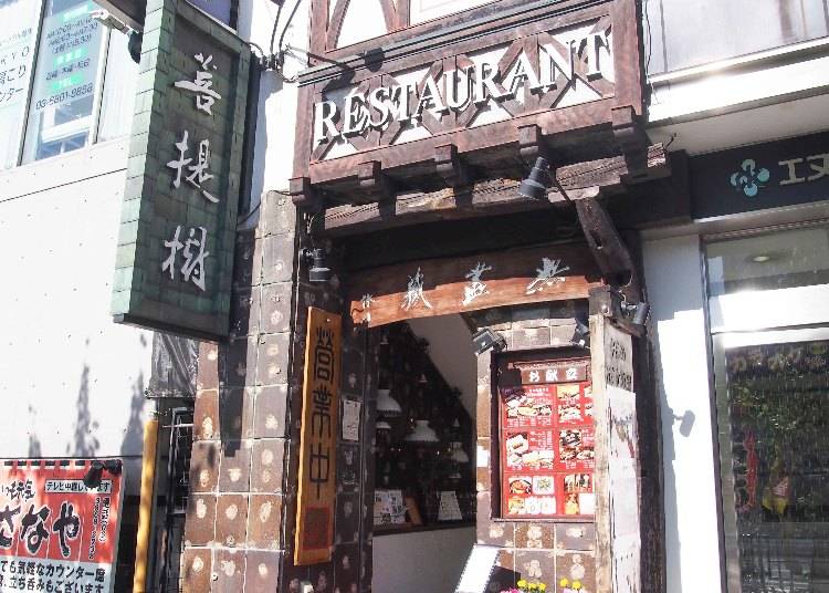 帝王級超大份量的炸蝦就在這！東京巨蛋旁名店「菩提樹 水道橋店」