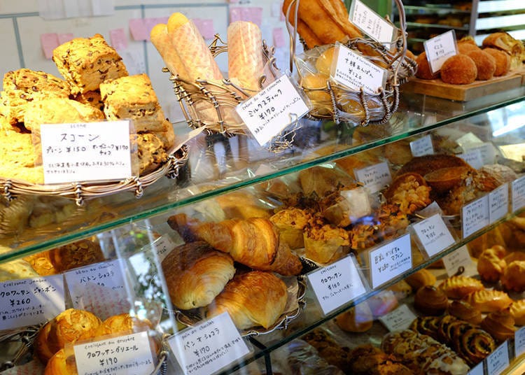 香濃咖啡搭配70種以上的麵包，每次都能吃到不同滋味的人氣麵包店「Katane Bakery」