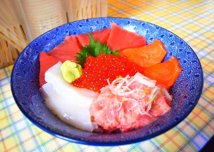 Kaisen don (Seafood bowl)