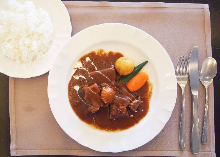 The beef stew for 3,300 yen. Rice is available separately (250 yen extra).