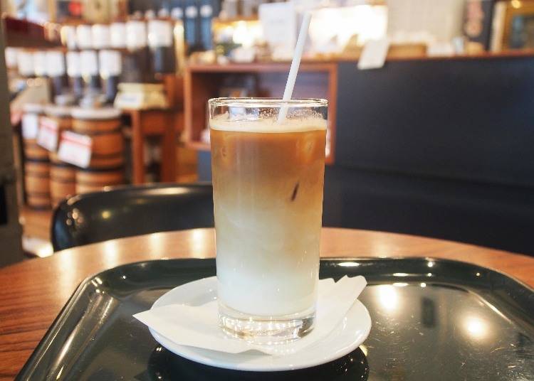 冰咖啡拿鐵（カフェ·ラテ，Ice，300日圓）