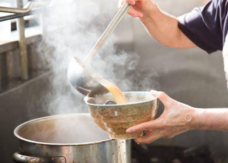 The steaming hot broth is irresistibly appetizing!