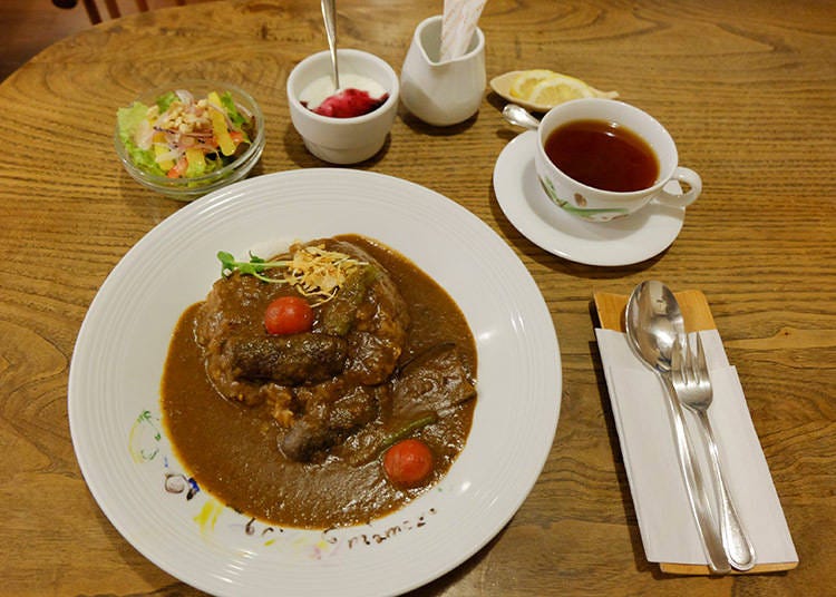 野菜咖哩（やさいカレーセット）單點 900日元 / 午間套餐1050日元 / 晚間套餐 1400日元